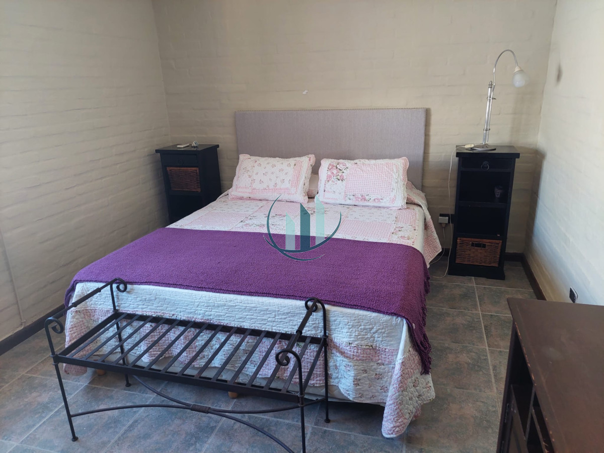 Casa ID.700 - Se alquila en San Carlos, ideal para negocio 