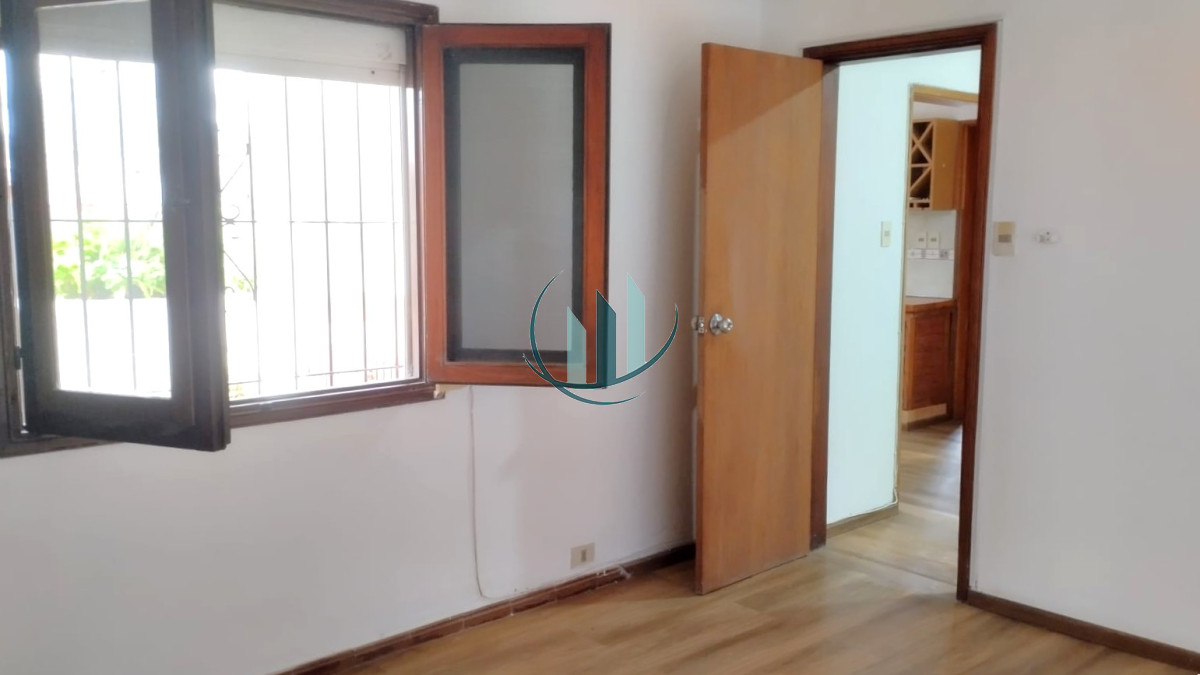 Casa ID.791 - Oportunidad!! ALQUILER ANUAL - Amplia Casa de 2 Dormitorios - Barrio Rivera