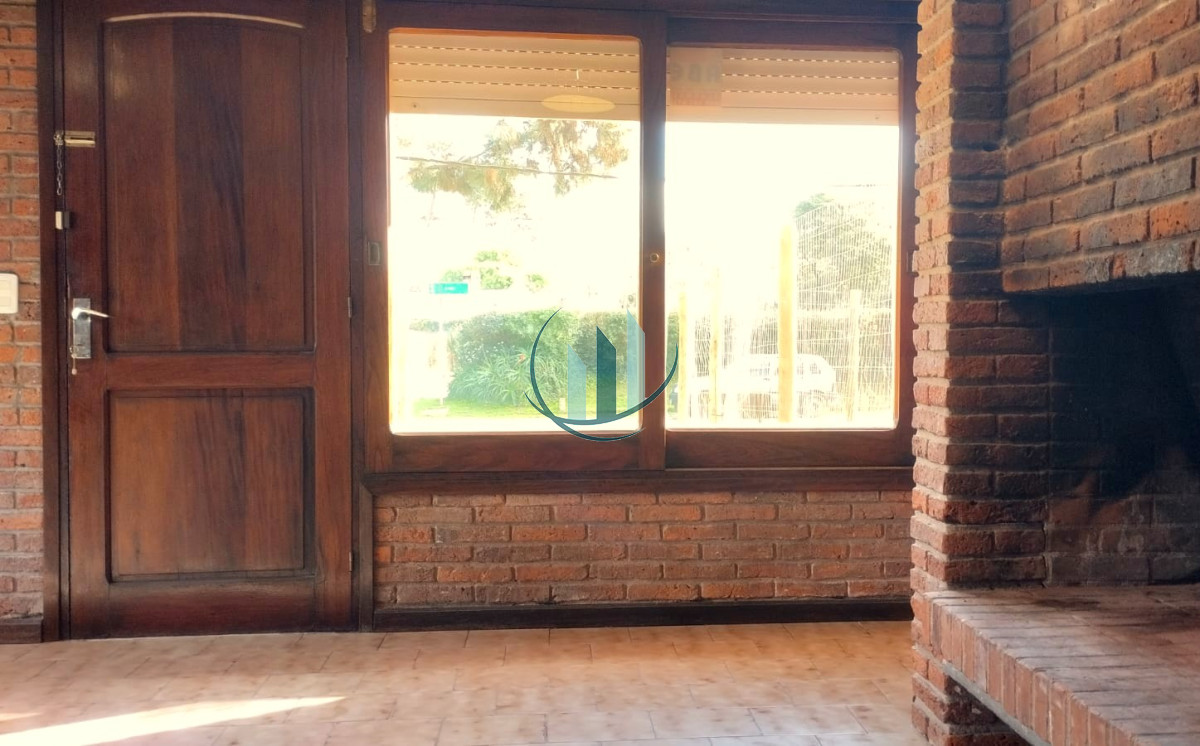 Casa ID.804 - ALQUILER ANUAL 3 Dormitorios en Barrio Altos del Pinar 