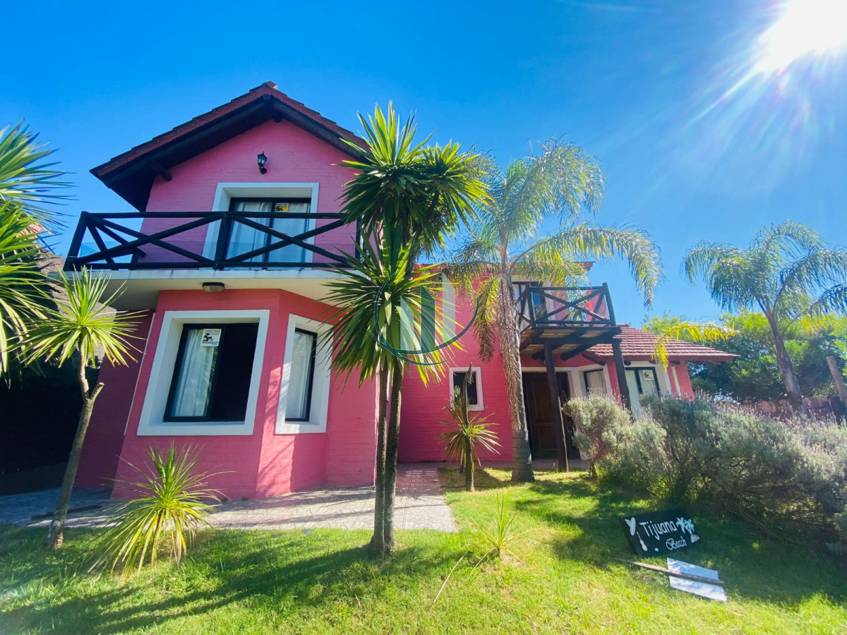 Casa ID.372 - Alquiler Temporal- Punta Ballena