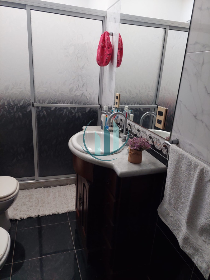 Casa ID.700 - Se alquila en San Carlos, ideal para negocio 