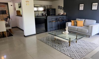 Se vende hermosa casa en Lausana + apartamento de 1 dormitorio