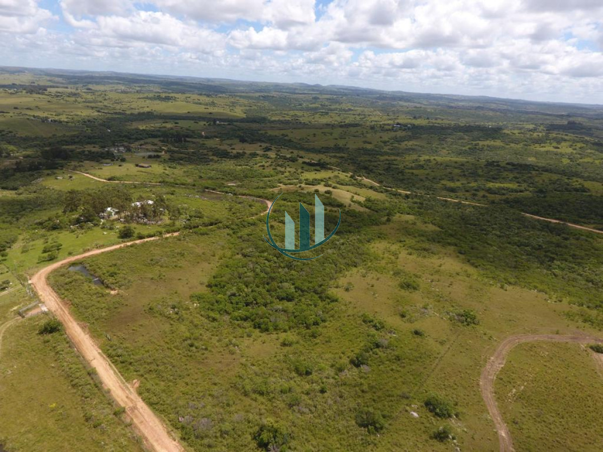 Campo Ref.33 - EXCEPCIONAL CAMPO PARA VIVIR RODEADO DE PAZ 