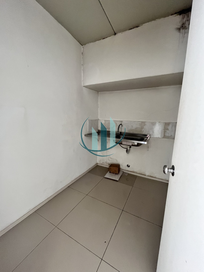 Local Comercial ID.221 - Vendo Local comercial Maldonado 