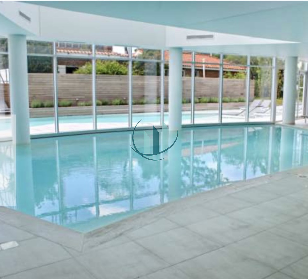 Apartamento ID.713 - Surise Tower 3 dormitorios mas dependencia de servicio. Alquiler Anual o temporal