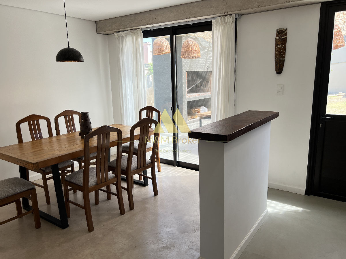 Casa ID.672 - Moderna casa de 3 dormitorios en Montoya