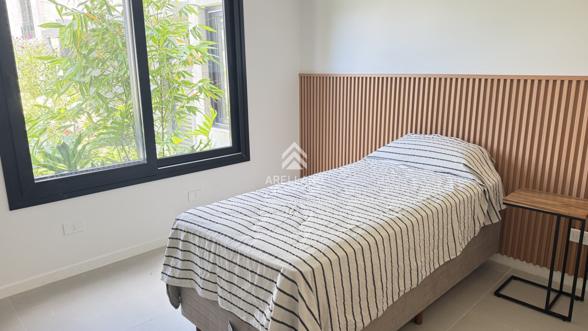 Apartamento ID.4143 - Casa en complejo La Barra, excelente oportunidad para invertir