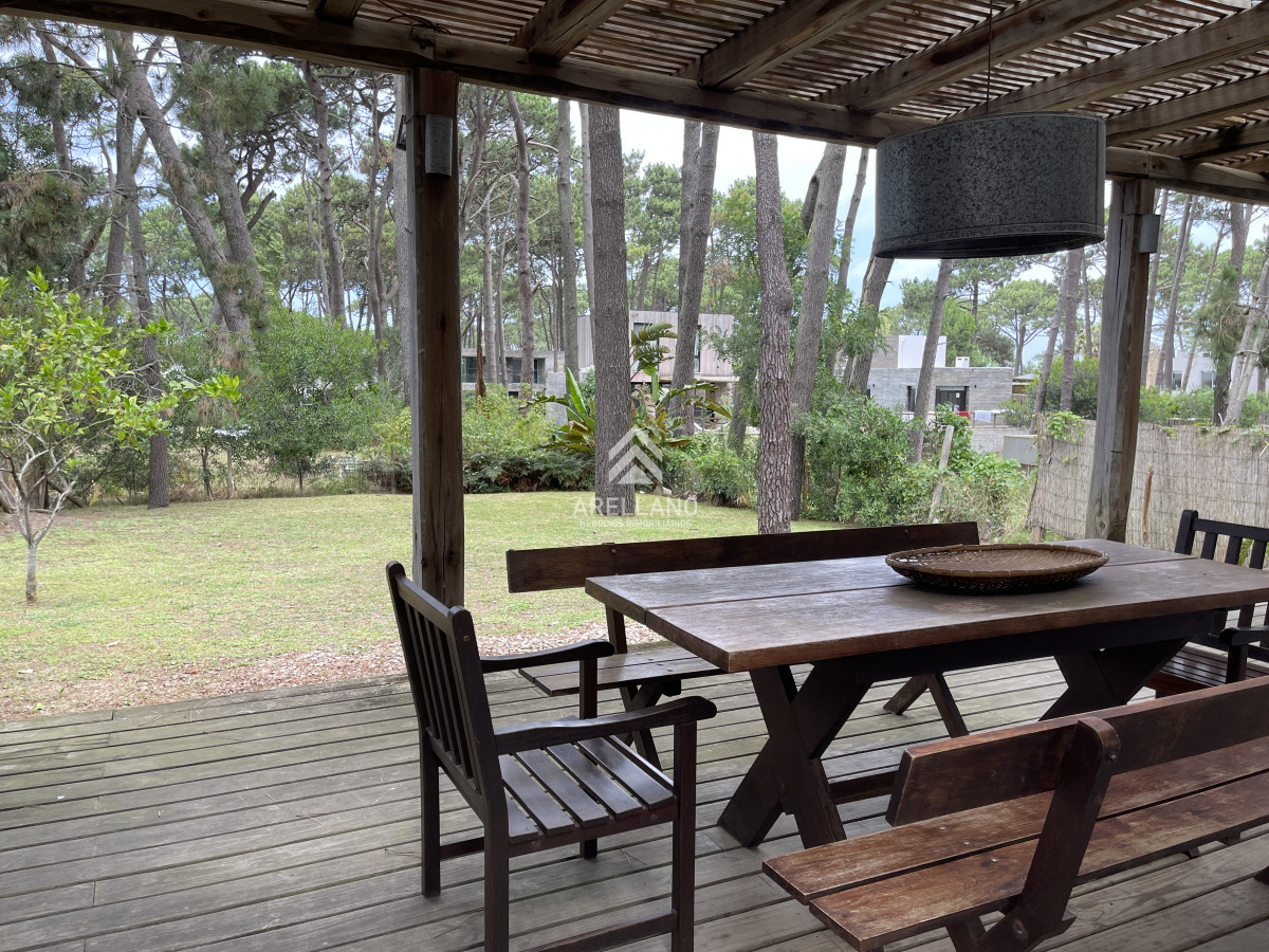 Casa ID.4598 - Venta casa 4 dormitorios 