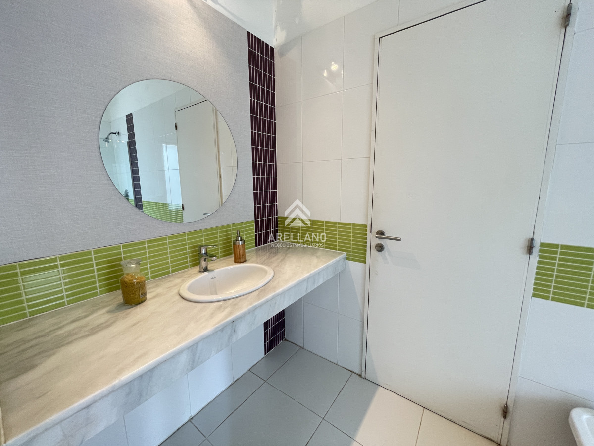 Casa ID.4598 - Venta casa 4 dormitorios 