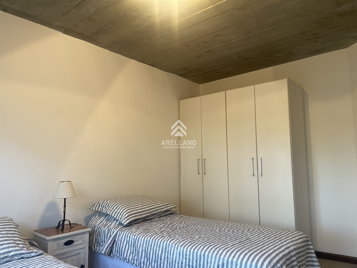 Casa ID.3639 - Moderna casa en venta de 3 dormitorios en Montoya, La Barra