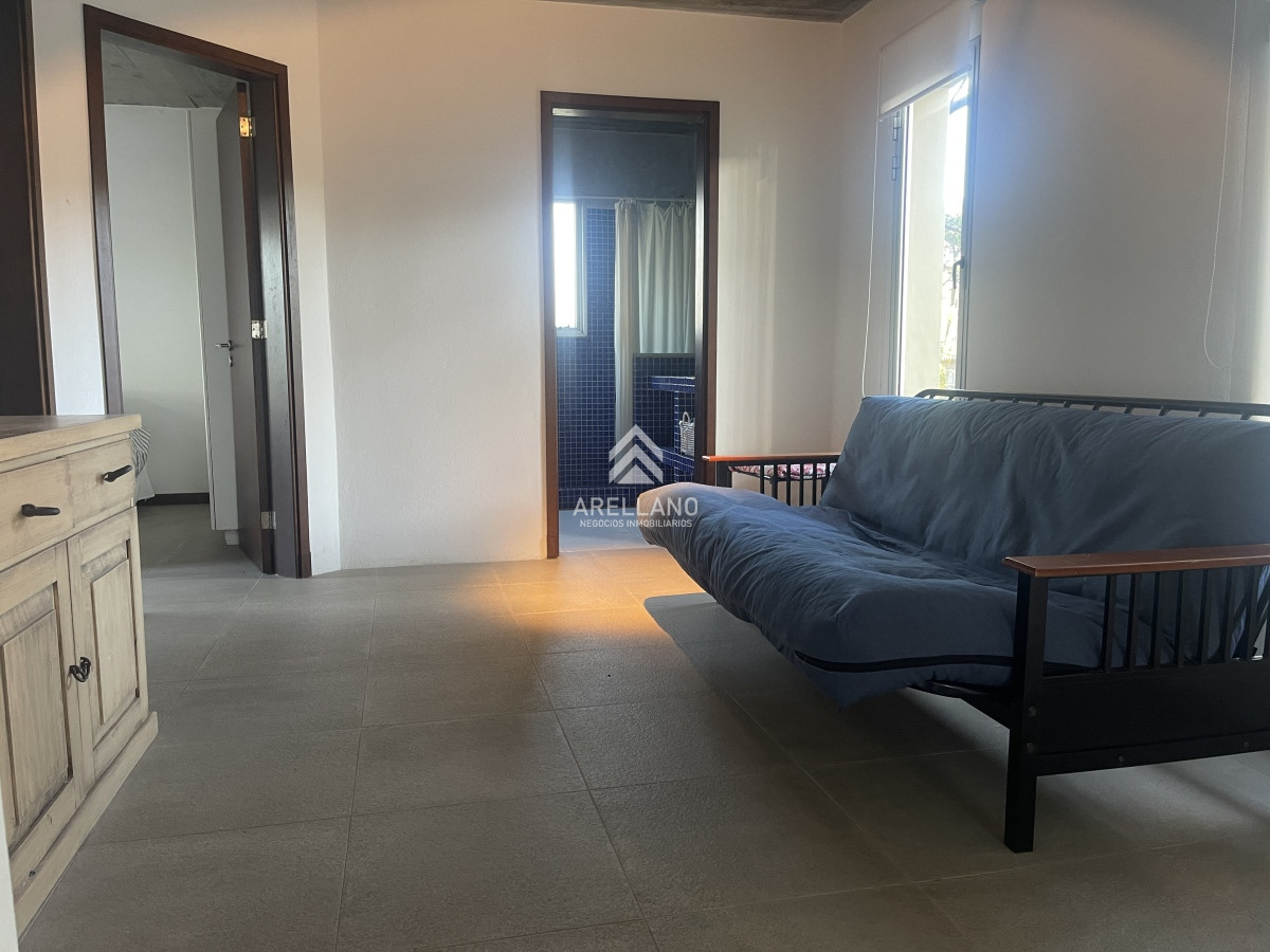 Casa ID.3639 - Moderna casa en venta de 3 dormitorios en Montoya, La Barra