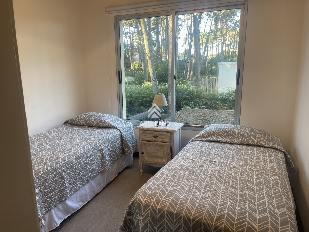Casa ID.3639 - Moderna casa en venta de 3 dormitorios en Montoya, La Barra