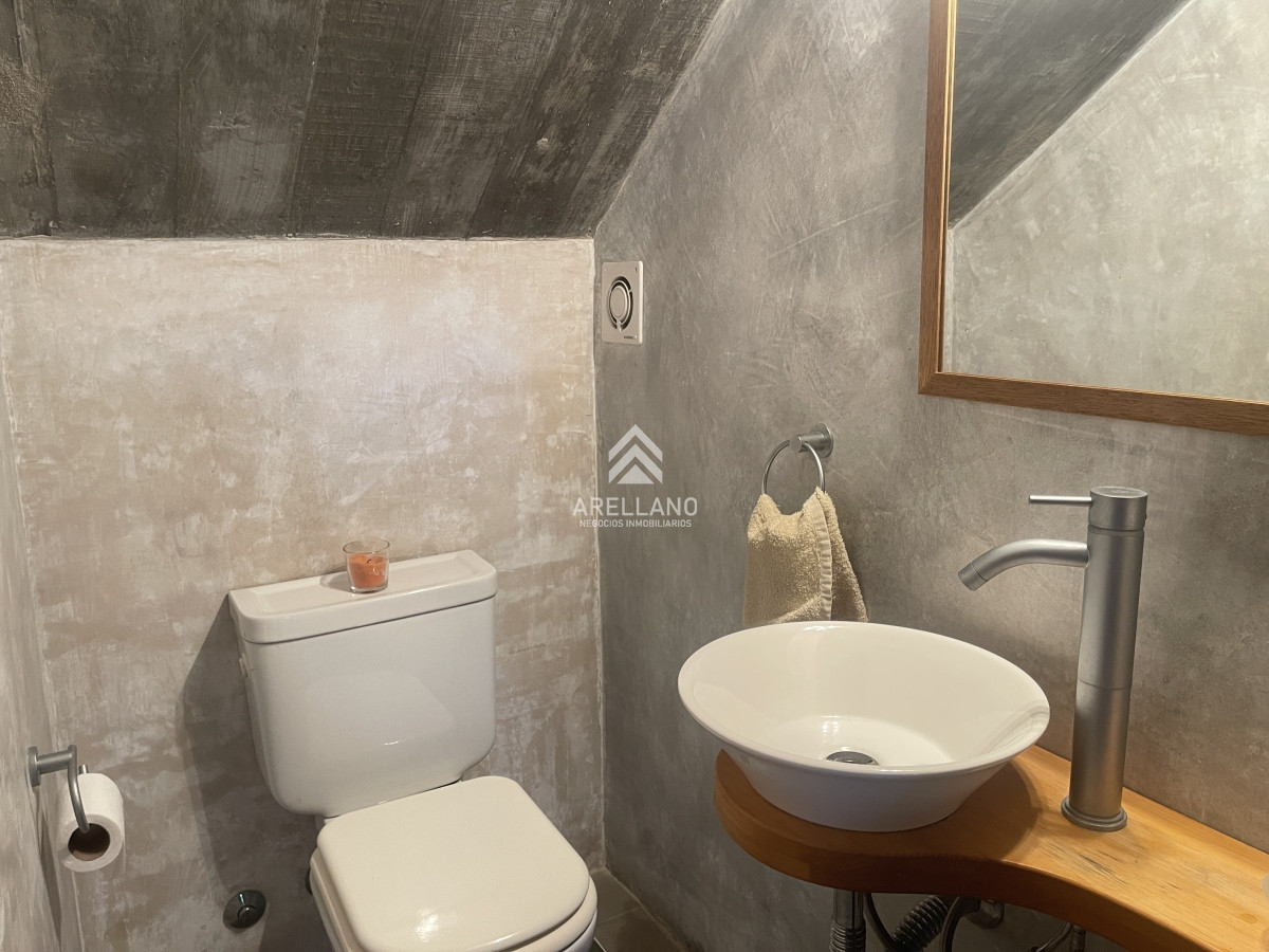 Casa ID.3639 - Moderna casa en venta de 3 dormitorios en Montoya, La Barra