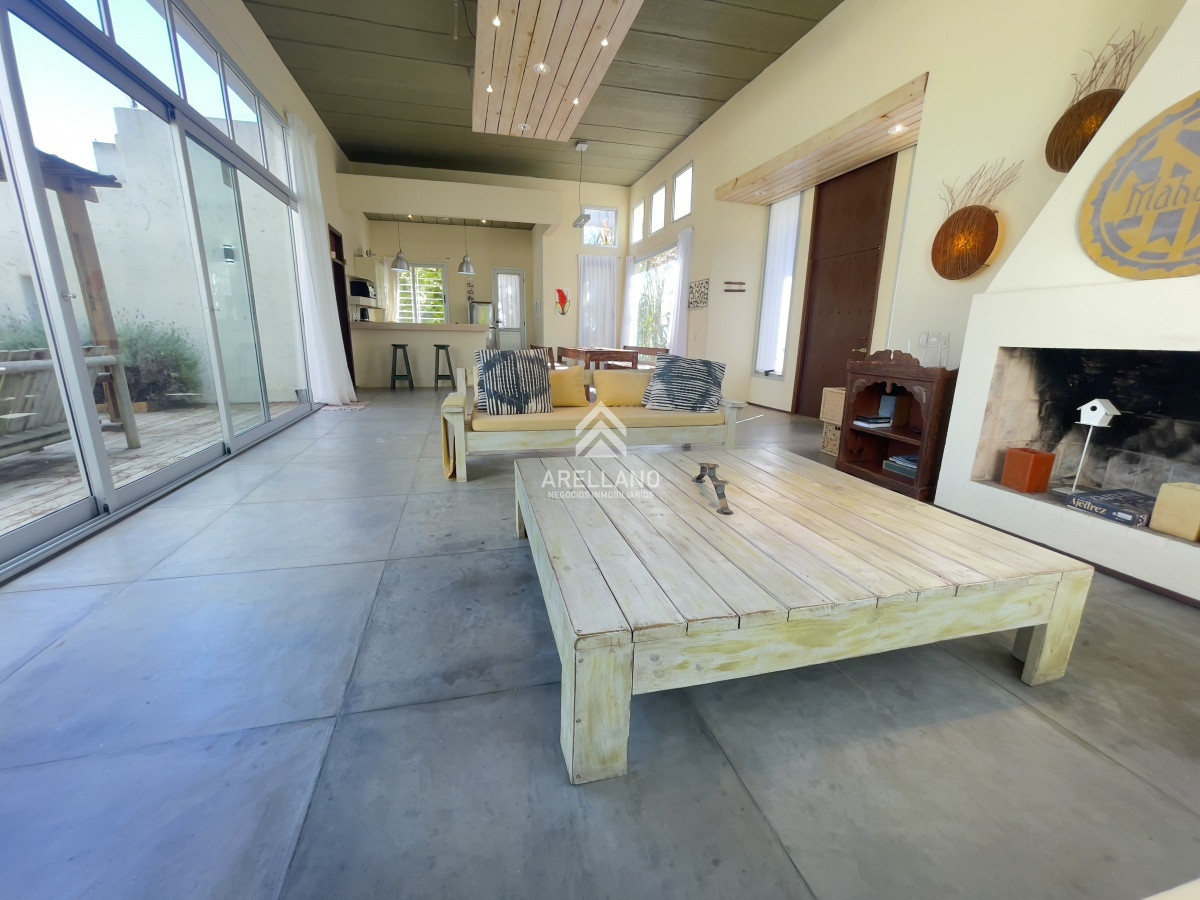 Casa ID.3641 - Se vende hermosa casa en Montoya
