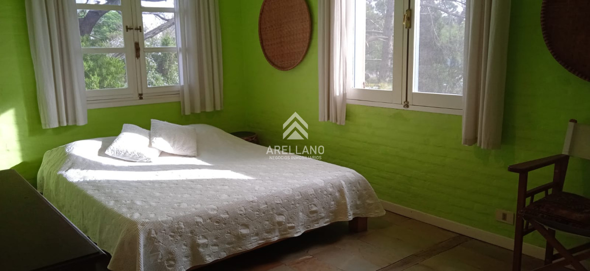 Casa ID.3677 - Excelente casa de 3 dormitorios en suite + dependencia en La Barra