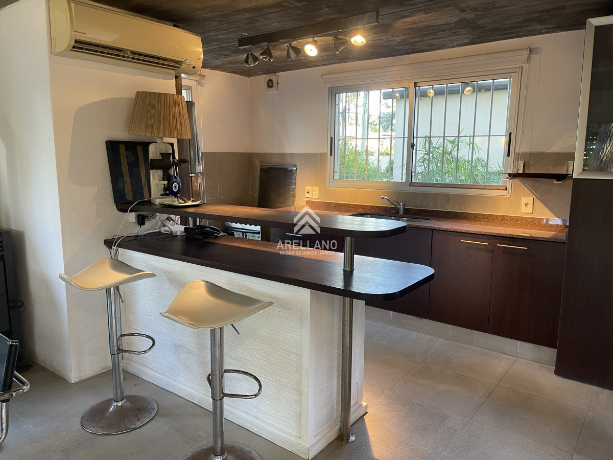 Casa ID.3639 - Moderna casa en venta de 3 dormitorios en Montoya, La Barra