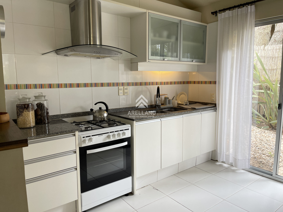 Casa ID.4598 - Venta casa 4 dormitorios 