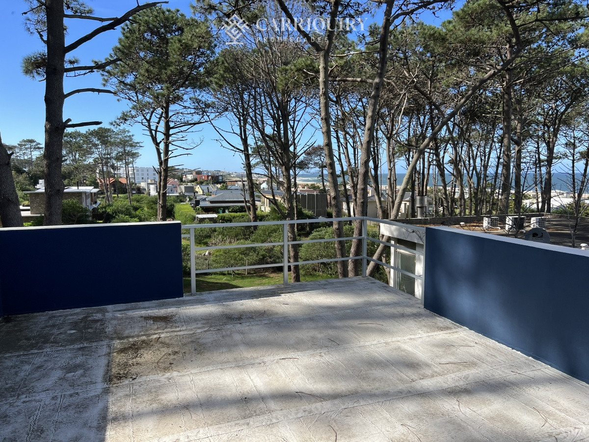 Casa ID.8150/Oportuidad!!!-Casa-en-venta-Barrio-privado-a-minutos-de-la-barra,-3-dormitiorios,-increible-entorno - Importante casa en alquiler temporal, Montoya