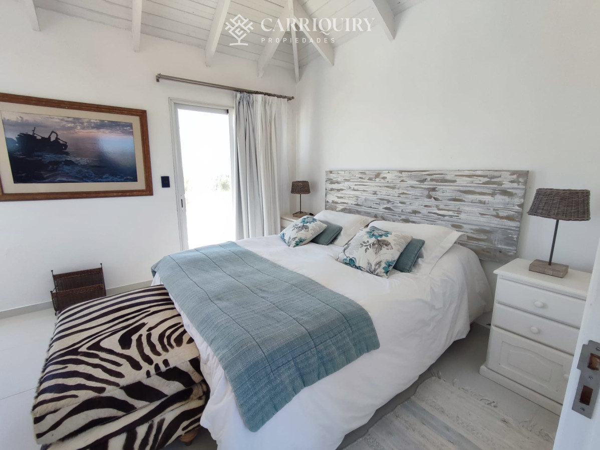 Casa ID.8154/Cómoda-casa-de-4-dormitorios- -servicio-en-Montoya - Casa de 3 dormitorios, a 100mts del mar, en Montoya, La Barra