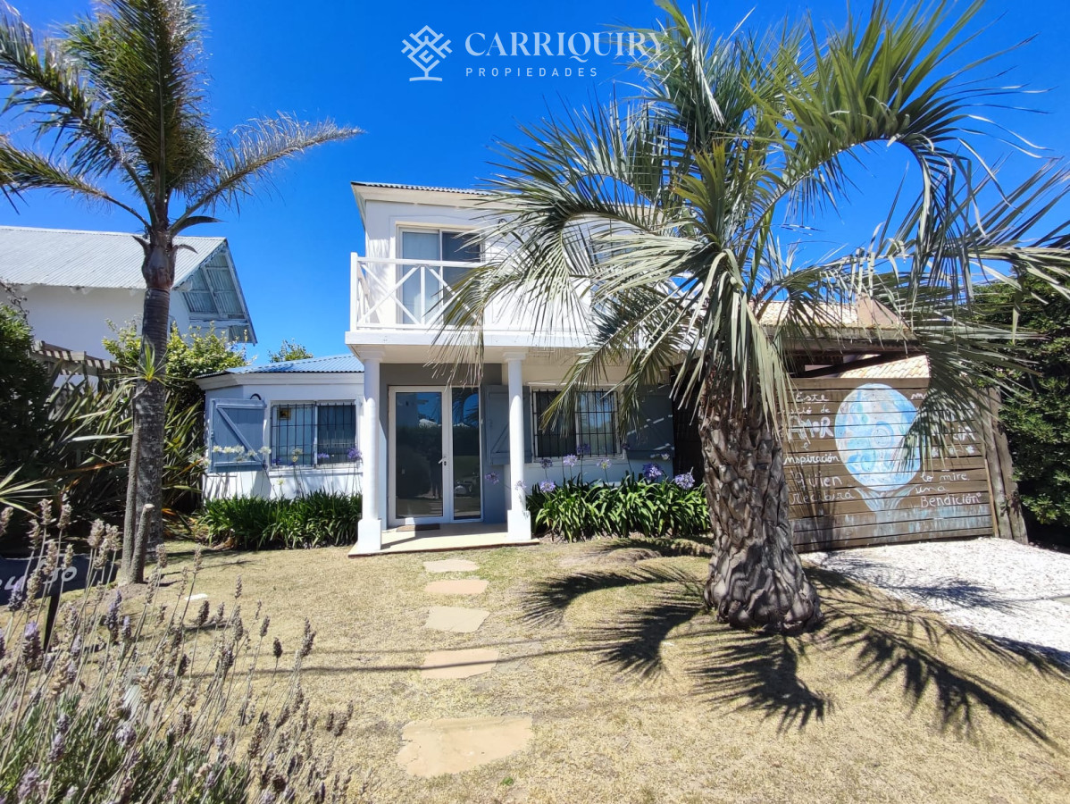 Casa ID.8154/Cómoda-casa-de-4-dormitorios- -servicio-en-Montoya - Casa de 3 dormitorios, a 100mts del mar, en Montoya, La Barra