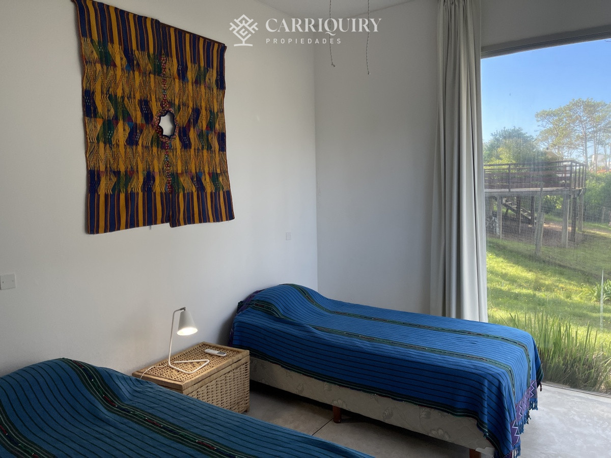 Casa ID.8150/Oportuidad!!!-Casa-en-venta-Barrio-privado-a-minutos-de-la-barra,-3-dormitiorios,-increible-entorno - Importante casa en alquiler temporal, Montoya