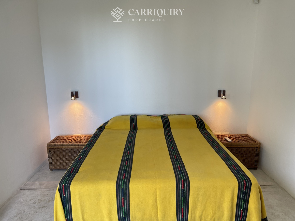 Casa ID.8150/Oportuidad!!!-Casa-en-venta-Barrio-privado-a-minutos-de-la-barra,-3-dormitiorios,-increible-entorno - Importante casa en alquiler temporal, Montoya