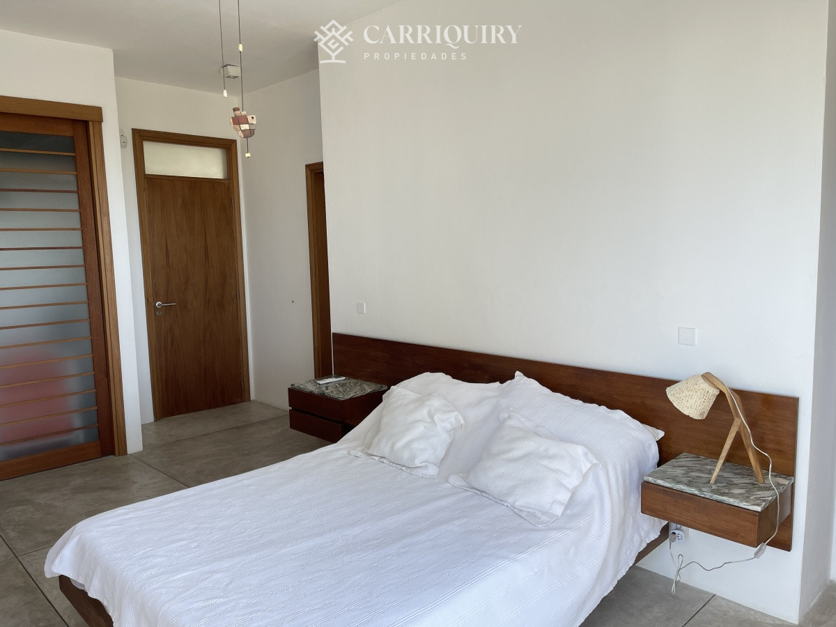 Casa ID.8150/Oportuidad!!!-Casa-en-venta-Barrio-privado-a-minutos-de-la-barra,-3-dormitiorios,-increible-entorno - Importante casa en alquiler temporal, Montoya