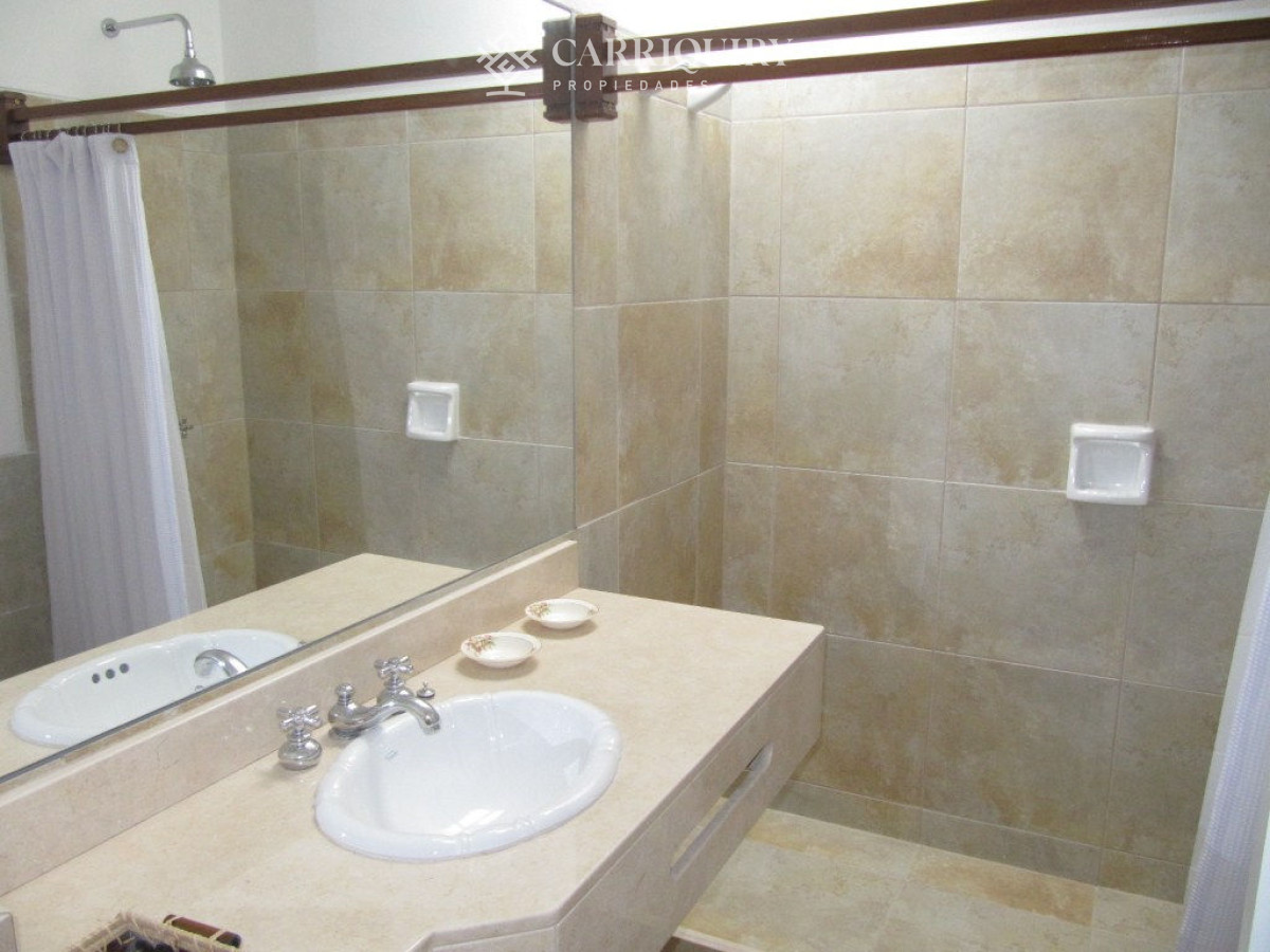 Casa ID.8133/Gran-Propiedad-en-Alquiler-de-Temporada - La Loma