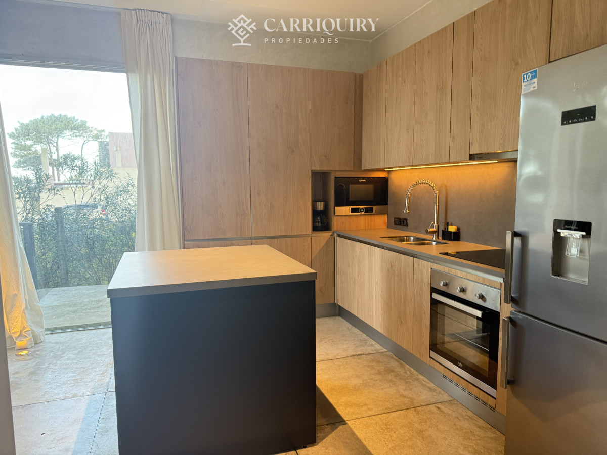 Casa ID.8150/Oportuidad!!!-Casa-en-venta-Barrio-privado-a-minutos-de-la-barra,-3-dormitiorios,-increible-entorno - Importante casa en alquiler temporal, Montoya