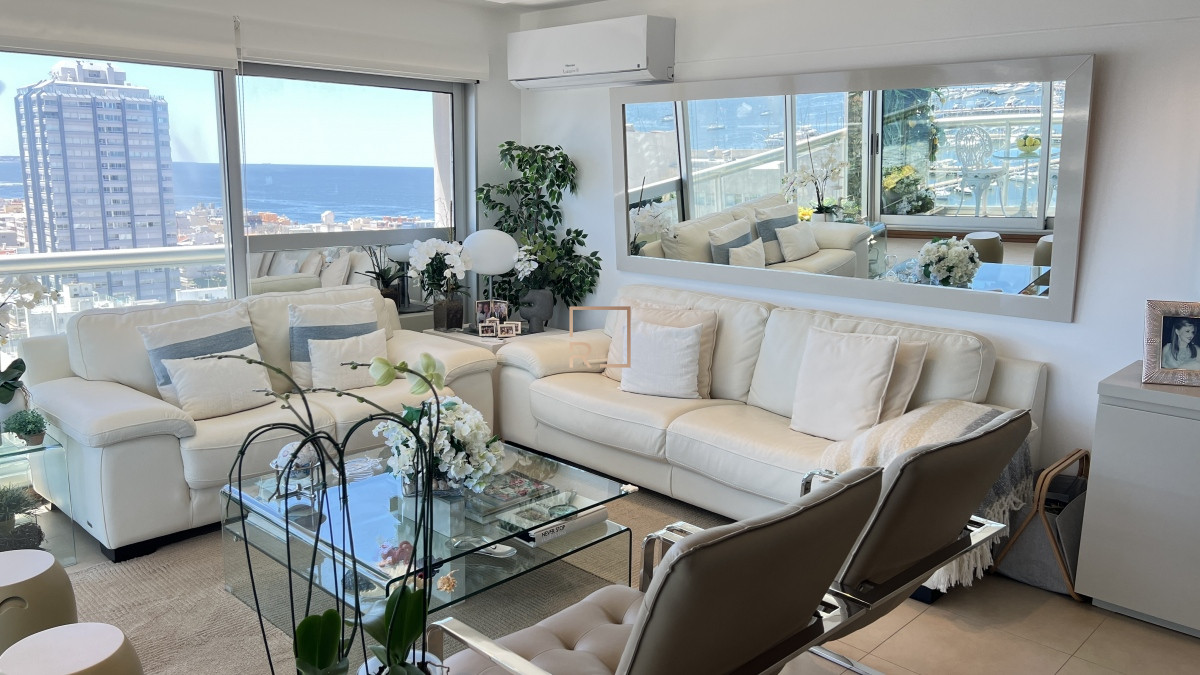 Apartamento ID.337 - Departamento de 3 dormitorios con inmejorable vista al puerto de Punta del Este
