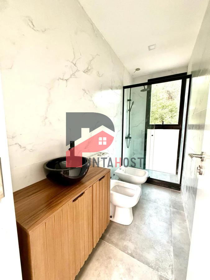 Casa ID.145 - Casa de 2 dormitorios 2 baños en El tesoro, La Barra