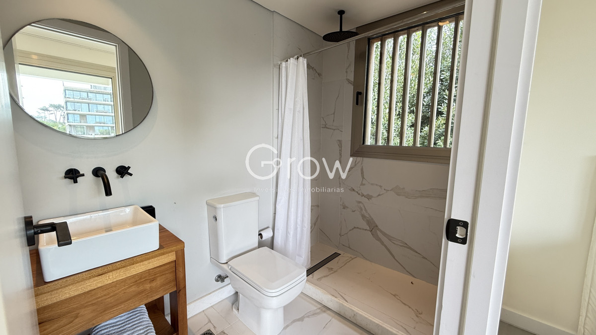 Apartamento ID.2908 - Departamento de 4 dormitorios en suite más servicio, sobre la playa, Manantiales