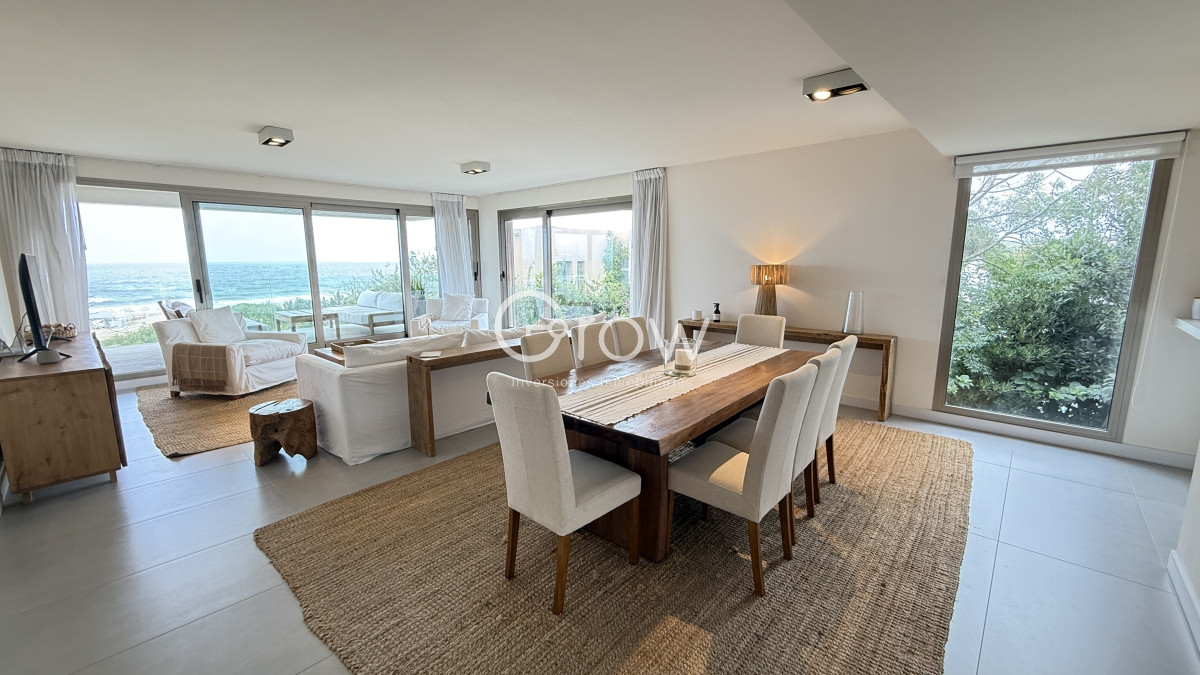 Apartamento ID.2908 - Departamento de 4 dormitorios en suite más servicio, sobre la playa, Manantiales