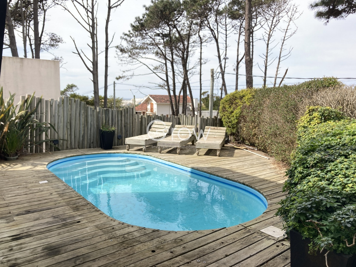 Casa ID.2906 - Casa de 6 dormitorios en Montoya, La Barra