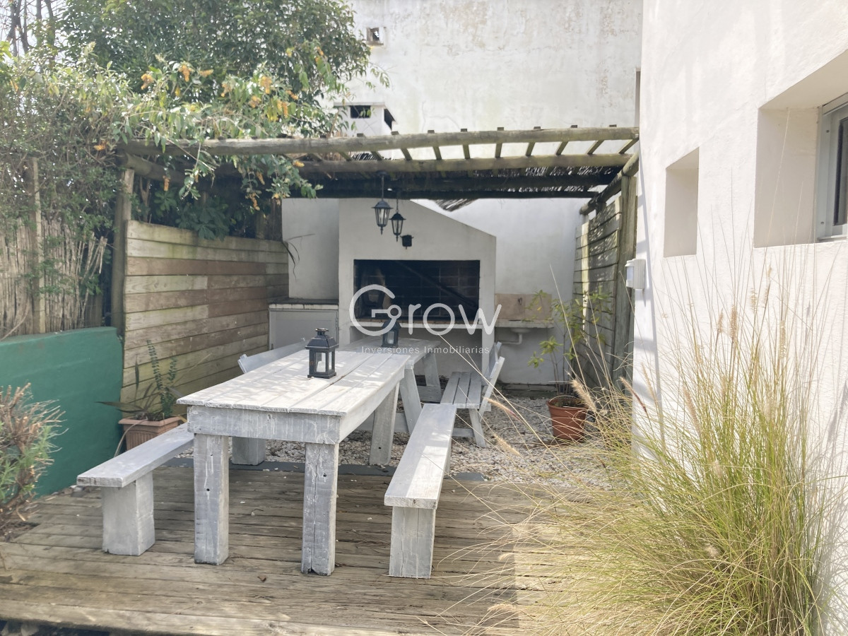 Casa ID.2906 - Casa de 6 dormitorios en Montoya, La Barra