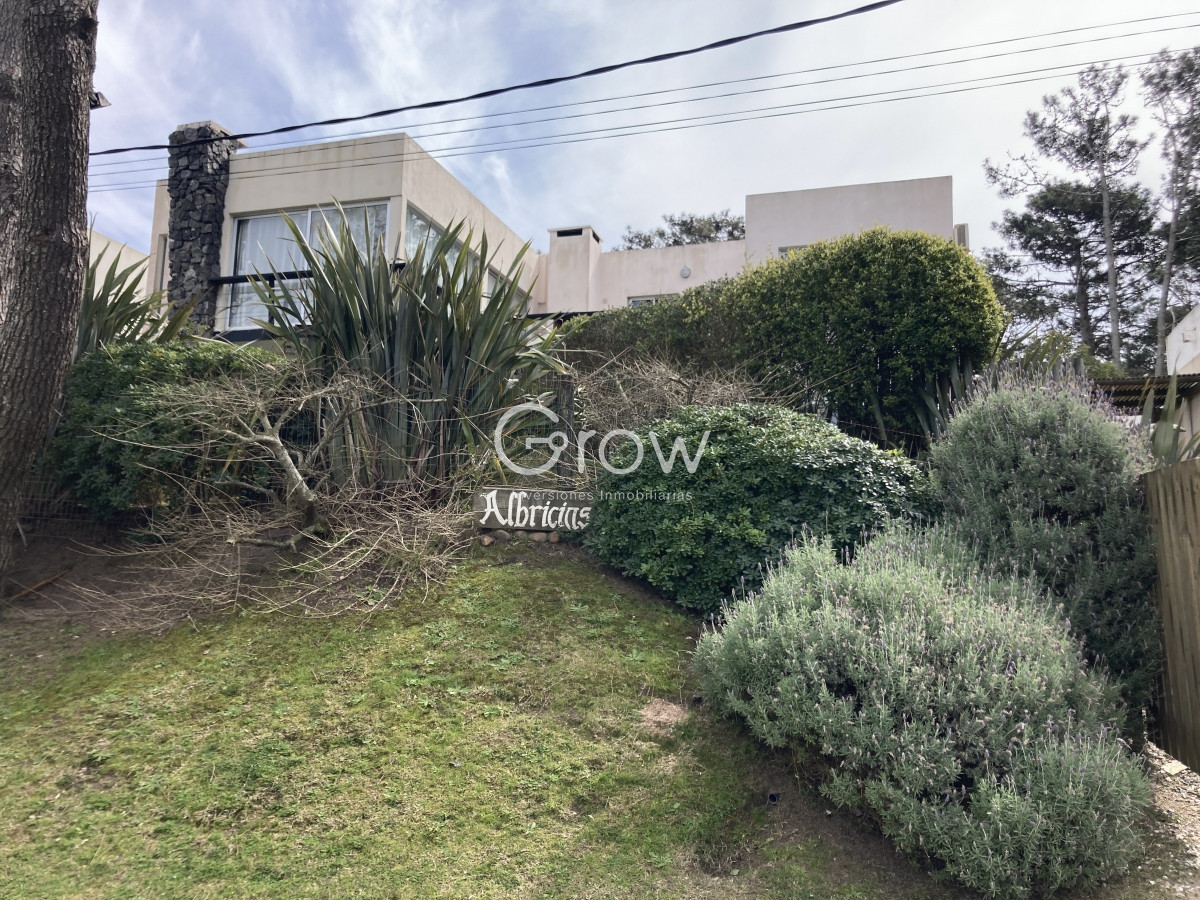 Casa ID.2906 - Casa de 6 dormitorios en Montoya, La Barra