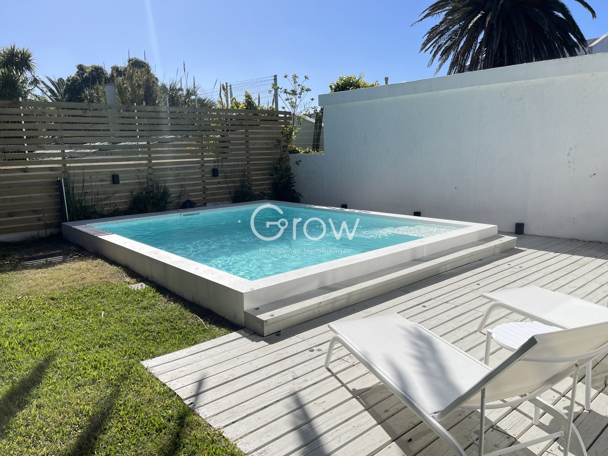 Casa ID.2911 - Excelente casa en La Barra de 4 dormitorios mas servicio