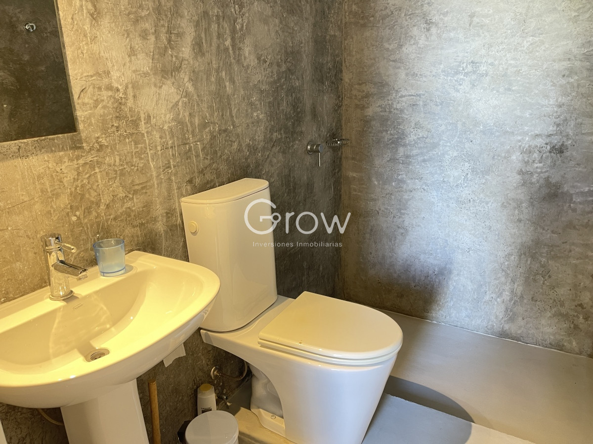 Casa ID.2911 - Excelente casa en La Barra de 4 dormitorios mas servicio