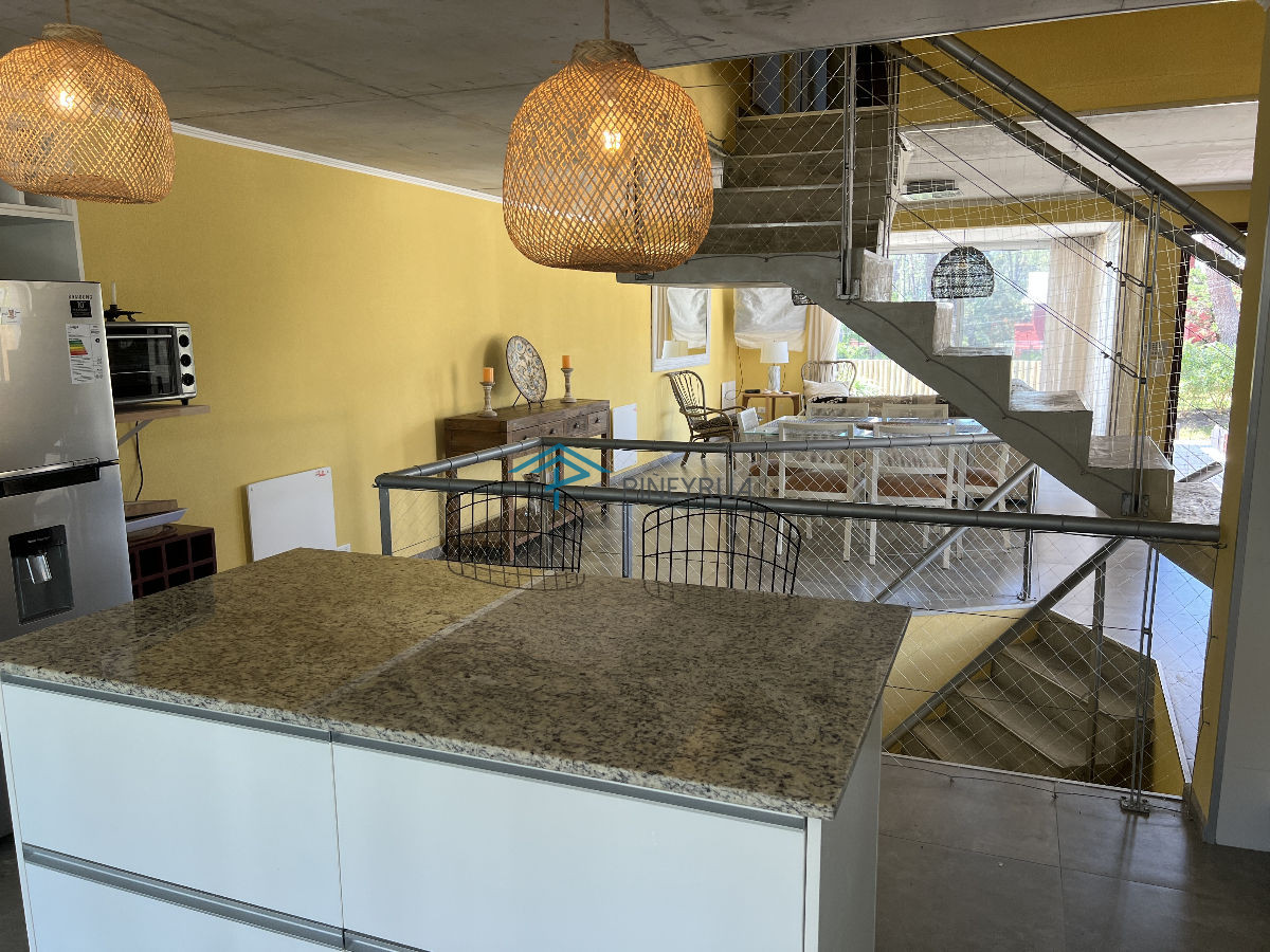 Casa ID.305 - Amplia y moderna casa en Montoya
