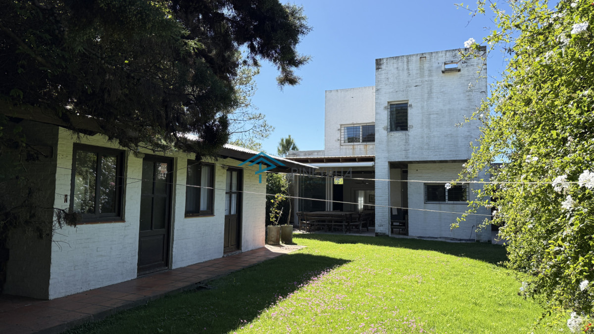 Hermosa casa en Montoya con vista al mar