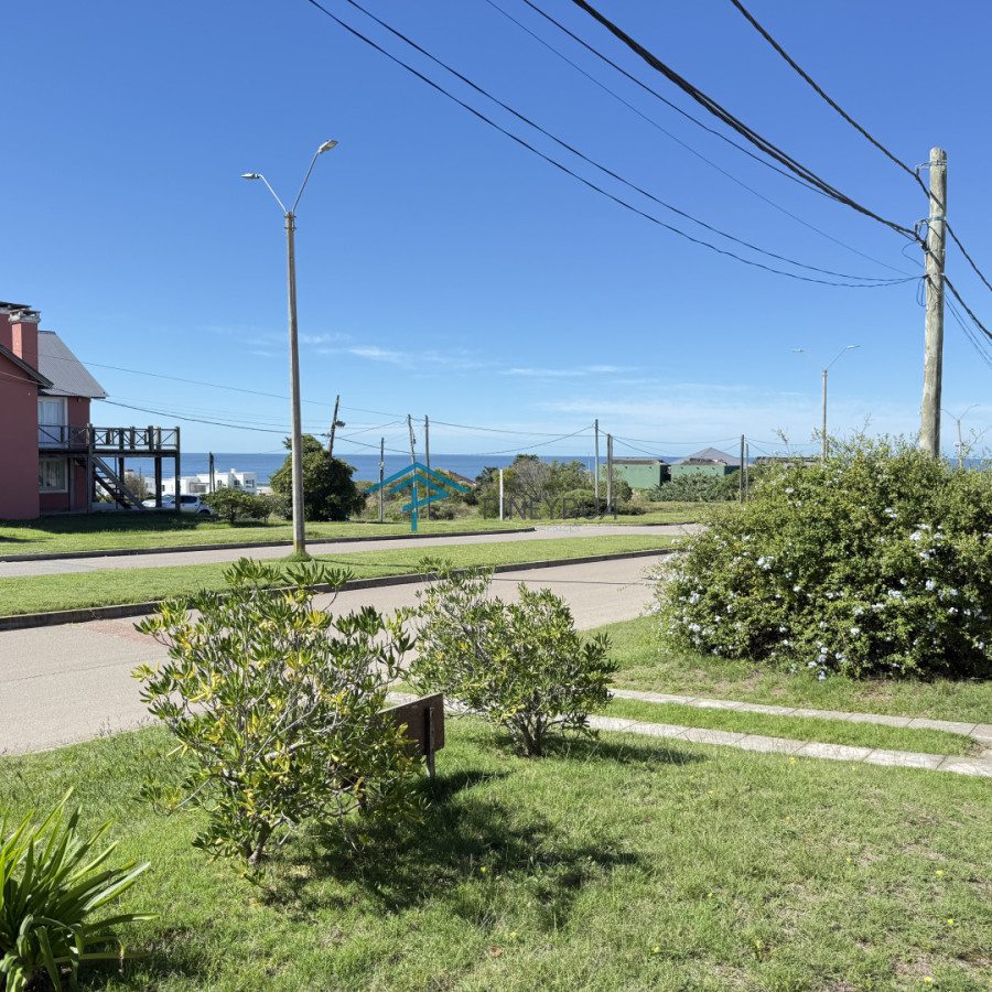 Hermosa casa en Montoya con vista al mar