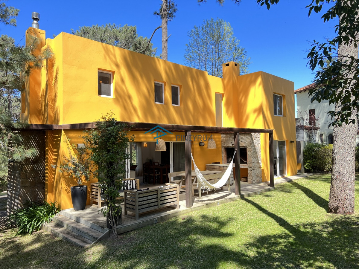 Casa en Montoya La Barra, 4 dormitorios