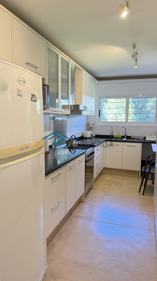 Hermosa casa en Montoya con vista al mar