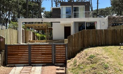 Amplia y moderna casa en Montoya