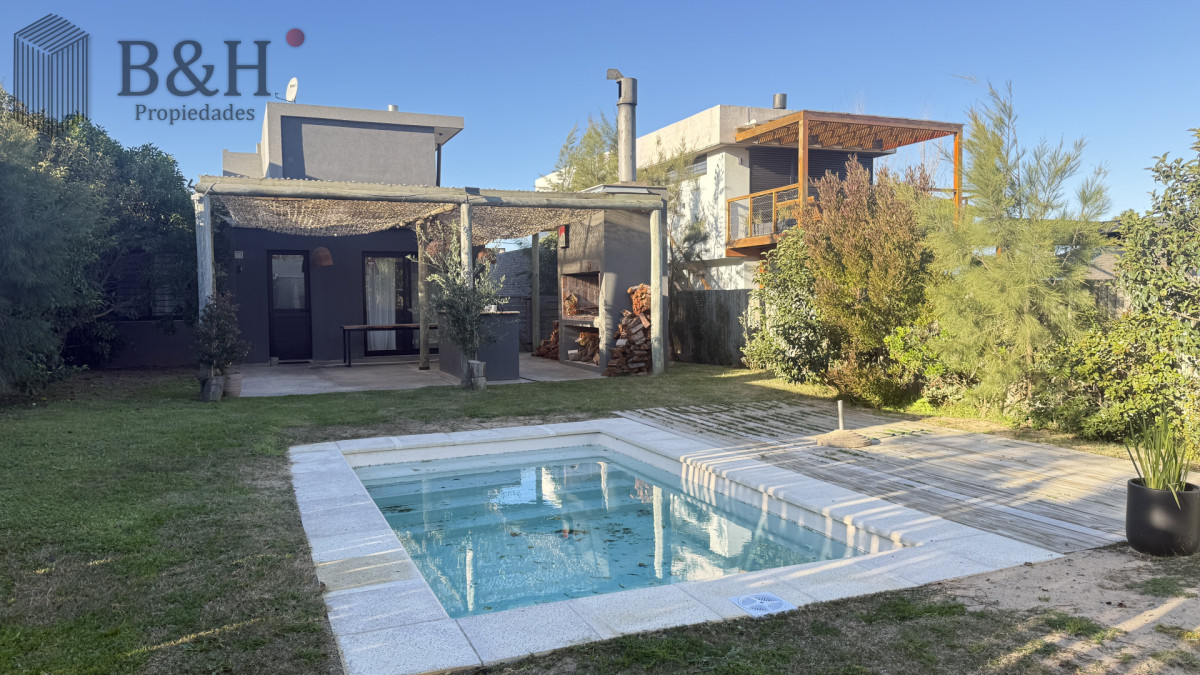 Casa ID.3688 - Moderna casa de 3 dormitorios en Montoya