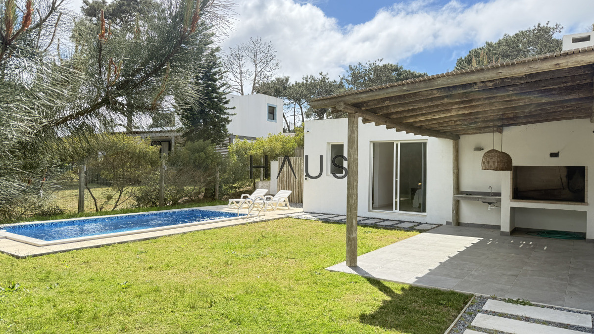 Casa ID.208 - Moderna casa de 3 dormitorios a estrenar en la barra