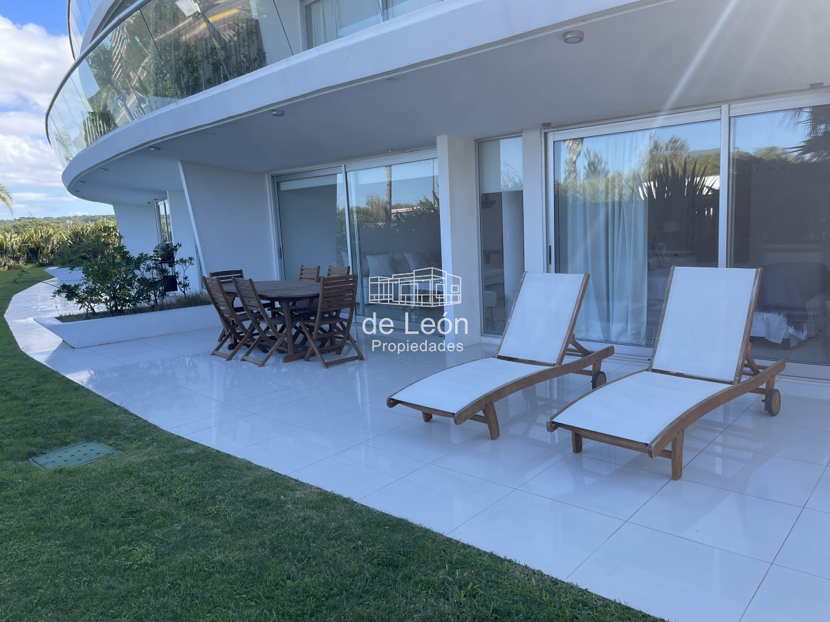 Apartamento ID.14813 - Hermoso departamento de 2 dormitorios en Bikini