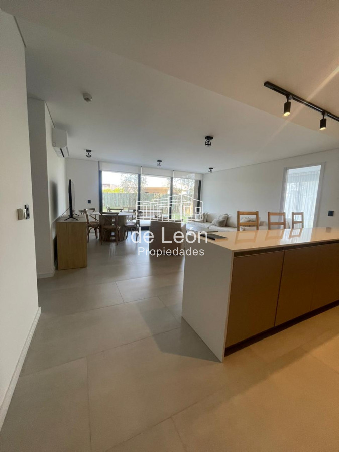 Apartamento ID.15107 - Departamento planta jardin en venta de 3 dormitorios en Manantiales