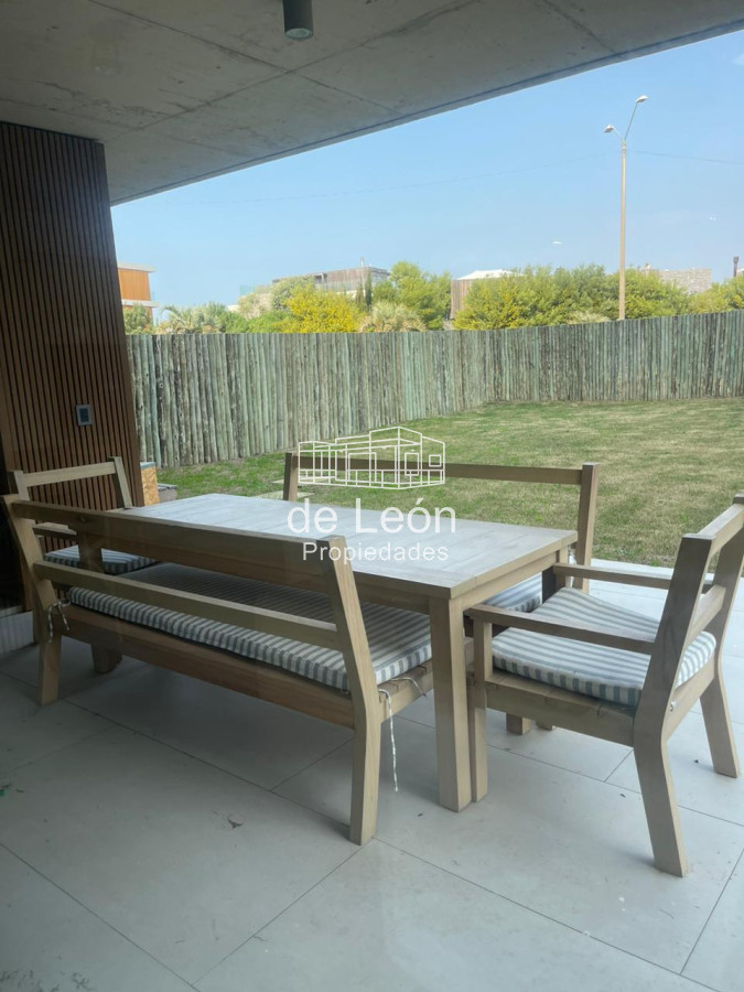 Apartamento ID.15107 - Departamento planta jardin en venta de 3 dormitorios en Manantiales