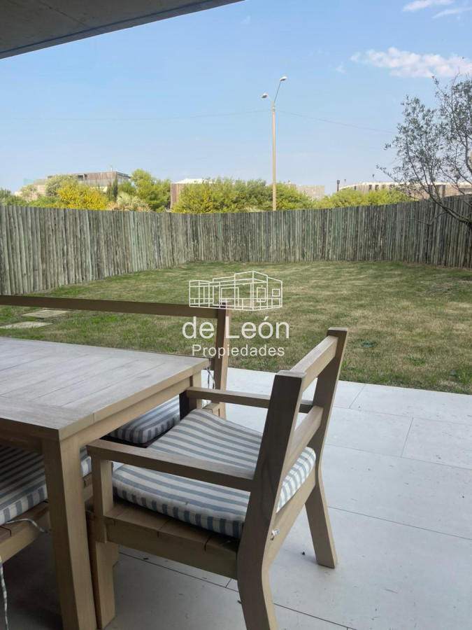 Apartamento ID.15107 - Departamento planta jardin en venta de 3 dormitorios en Manantiales